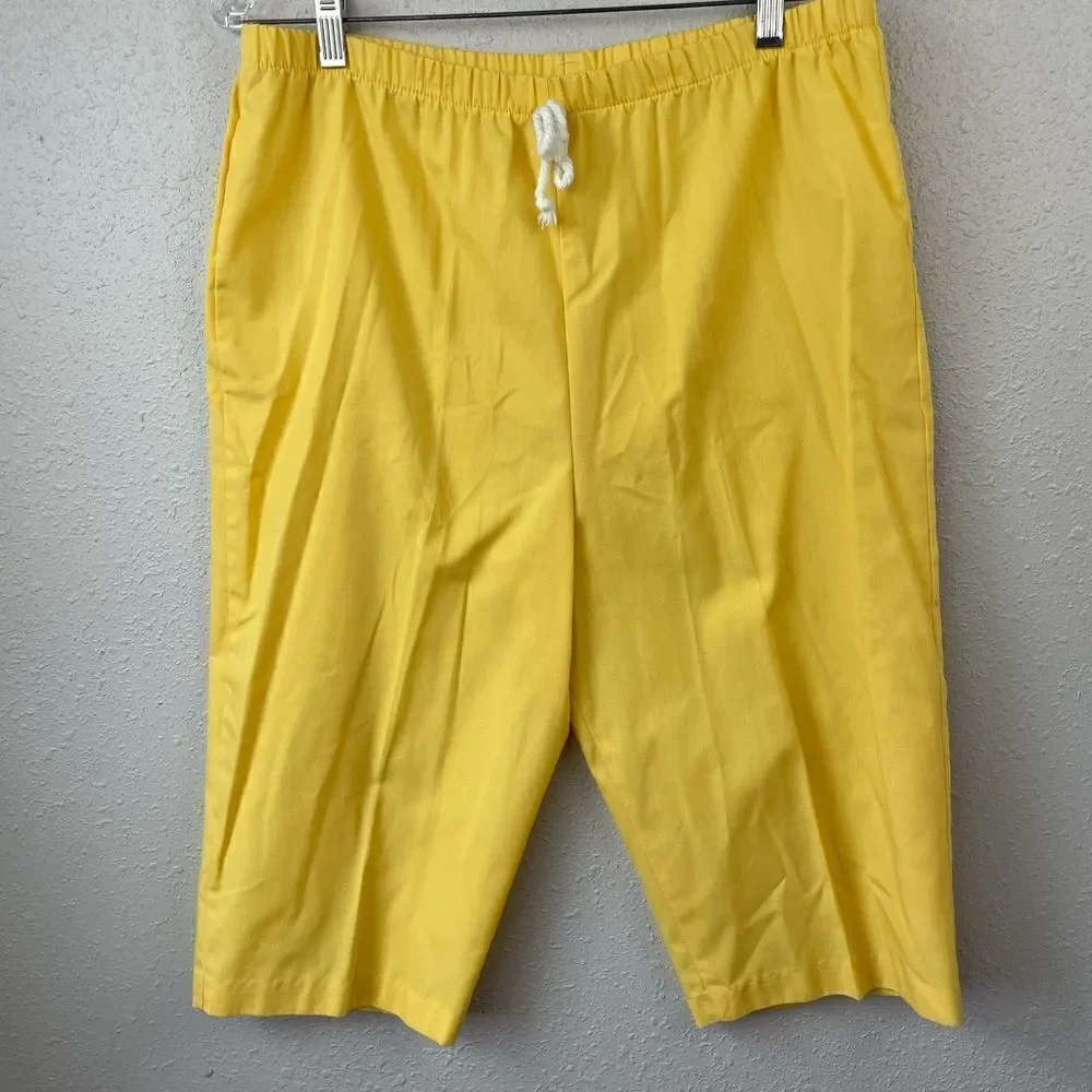 Vintage MLM Yellow Shirt and Matching Shorts Size L EUC